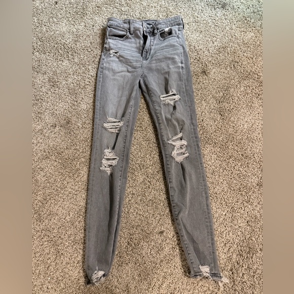 American Eagle Outfitters Gray Distressed Skinny Jeans - Picture 1 of 2